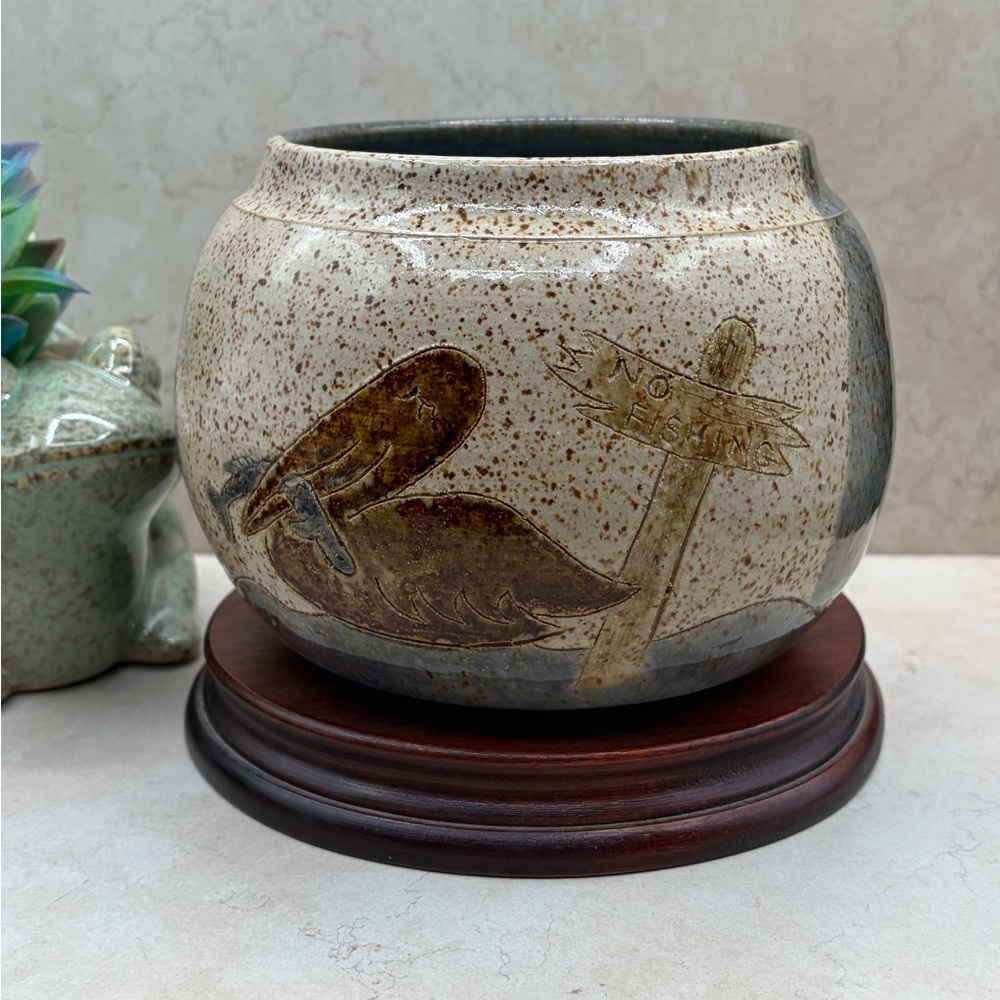 Vintage 1986 Wheel Thrown Speckled Glazed Bowl Pelican / No Fishing Signed